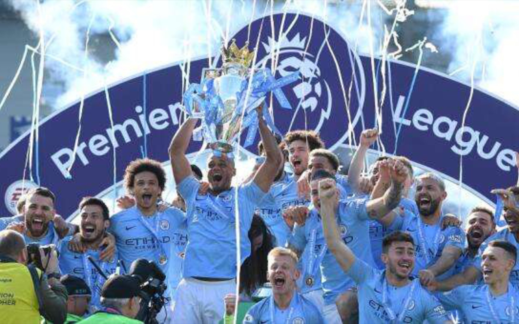 现出了优秀 现出了优秀