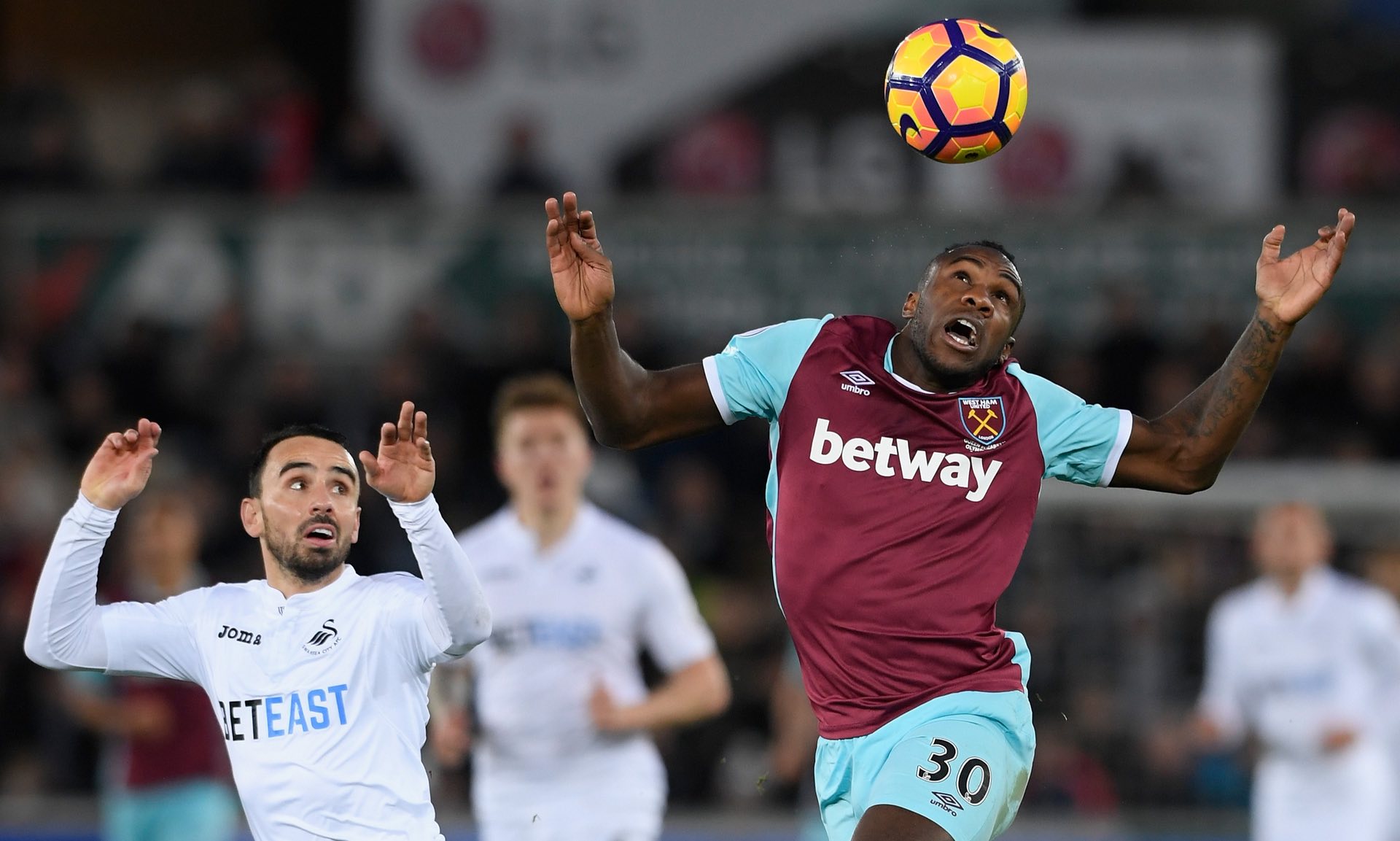 《蔚蓝档案》一周年庆典「GO!基沃托斯少女」正式开幕,众多跨界合作惊喜登场!